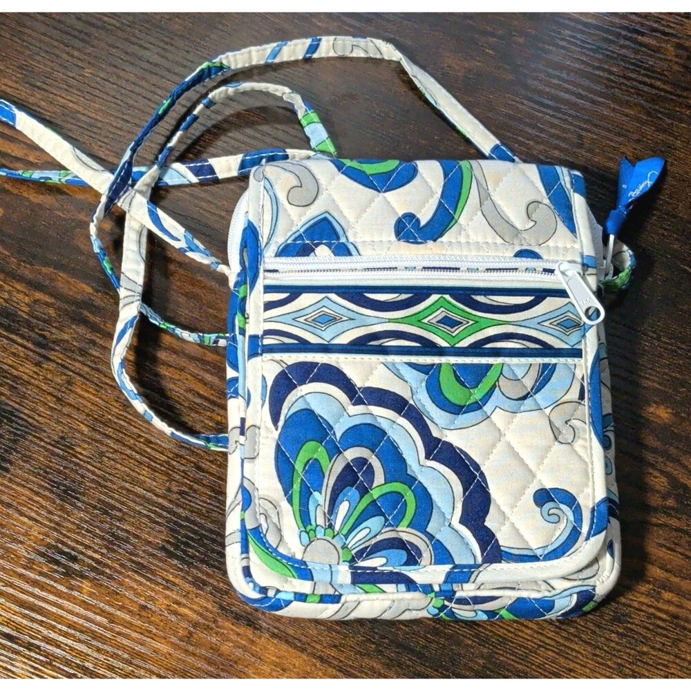 Vera Bradley Quilted Floral Hipster Long Crossbody Purse Pockets Small Bag